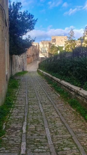 ERICE BORGO MEDIOEVALE COME ARRIVARE VIE
