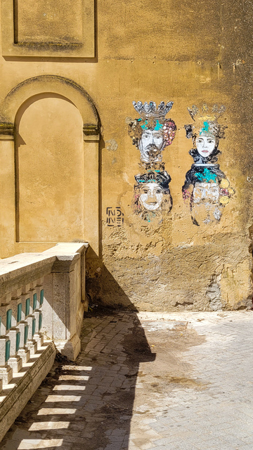 CALTAGIRONE SICILIA COSA VEDERE MURALES