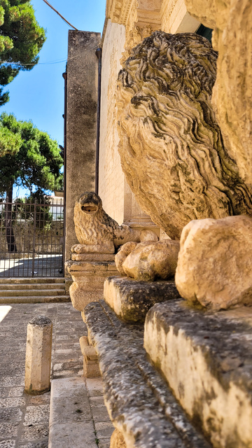 CONVERSANO BORGO PUGLIA COSA VEDERE MONASTERO SAN BENEDETTO