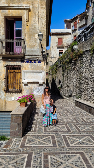 BUONVICINO BORGO CALABRIA COSA VEDERE PIAZZA
