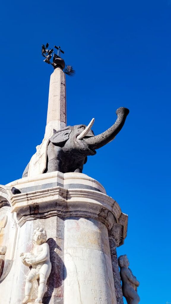 CATANIA COSA VEDERE FONTANA ELEFANTE