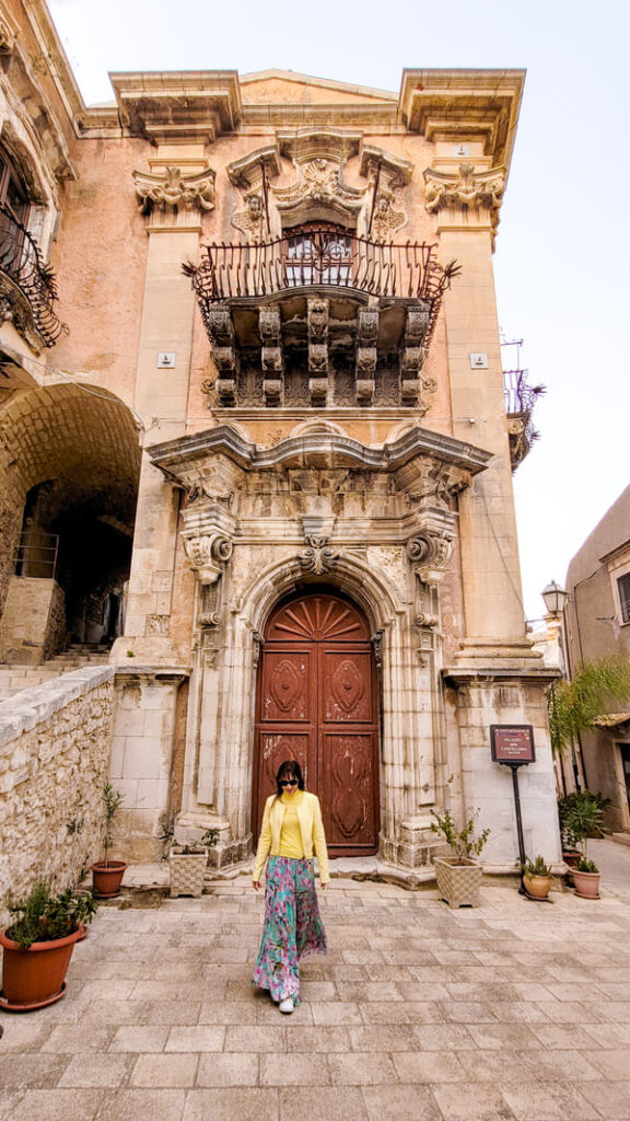 RAGUSA IBLA COSA VEDERE 1 GIORNO PALAZZO CANCELLERIA