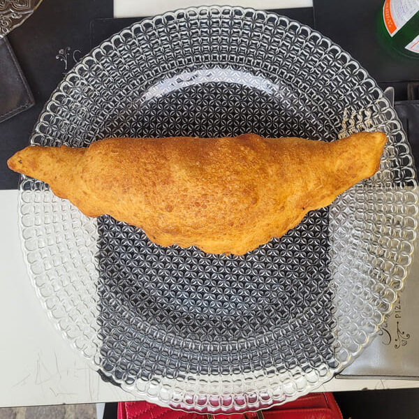 Rione Sanità Pericoloso COSA MANGIARE PIZZA FRITTA