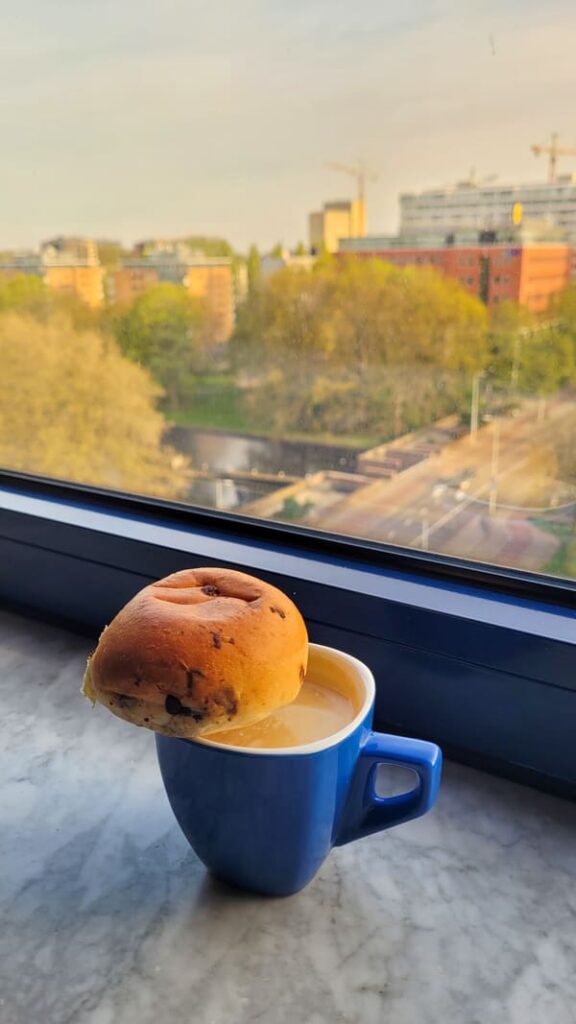 AMSTERDAM DOVE DORMIRE LOW COST COLAZIONE