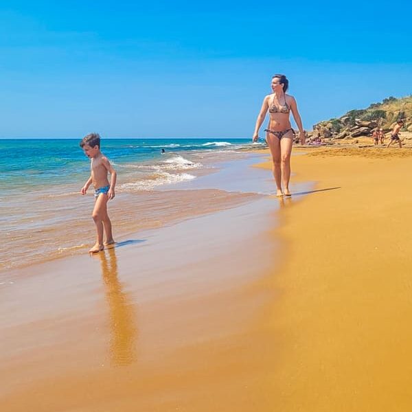 SPIAGGE ROSSE CALABRIA CROTONE BAMBINI