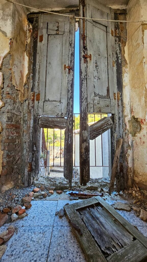BORGHI SILENTI PIETRAPENNATA CASE ABBANDONATE