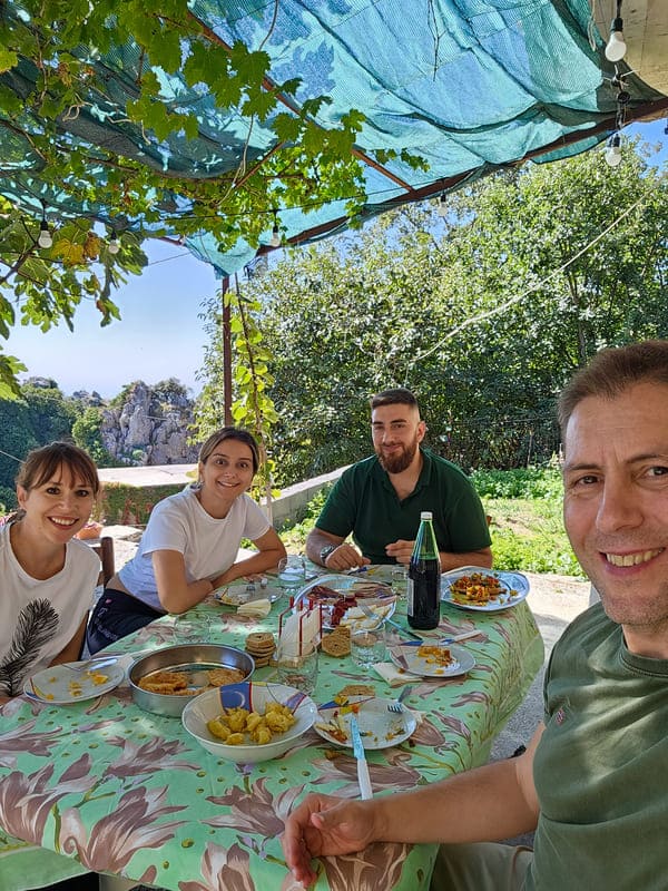 BORGHI SILENTI PIETRAPENNATA PRANZO