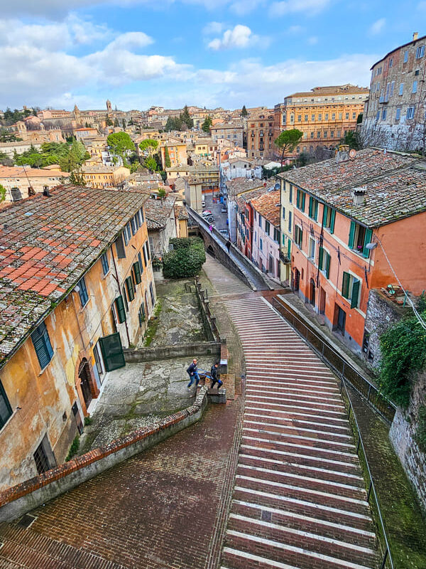 COSA VEDERE A PERUGIA IN UN GIORNO VIA ACQUEDOTTO