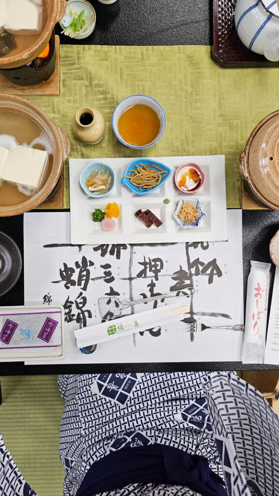 RYOKAN KYOTO COLAZIONE TRADIZIONALE GIAPPONESE