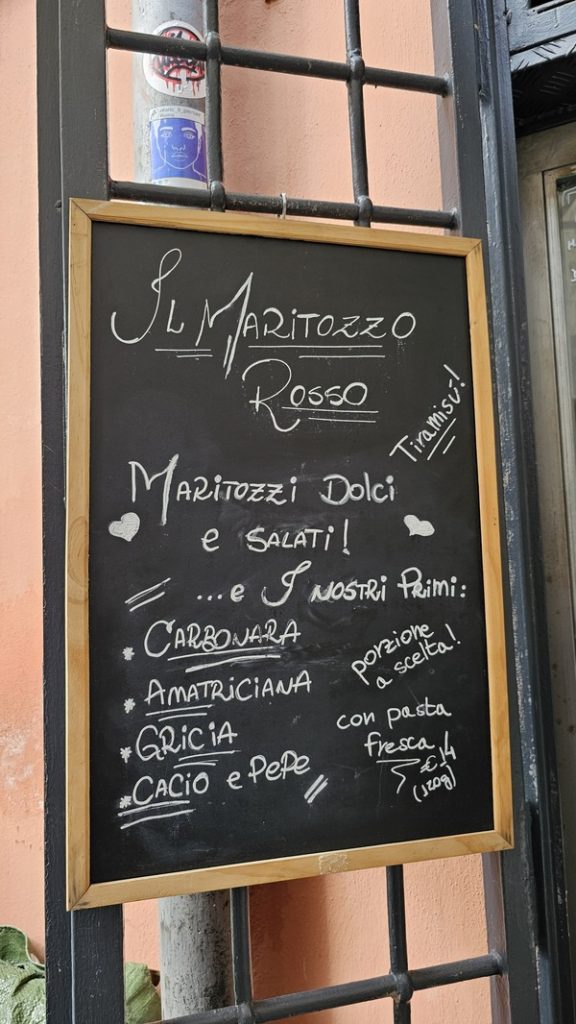 Cosa mangiare a Roma i maritozzi salati
