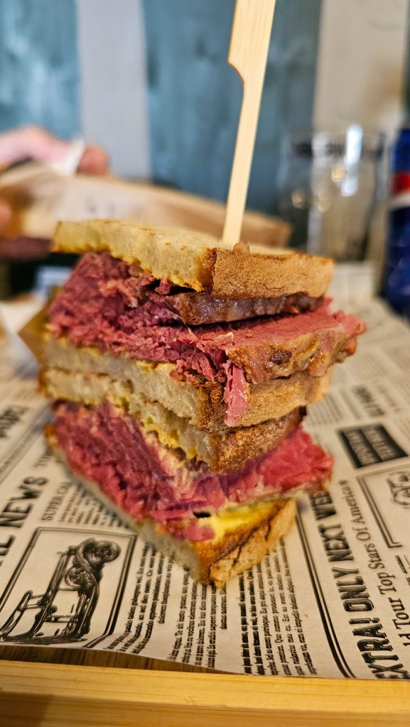 BUCAREST COSA VEDERE PASTRAMI