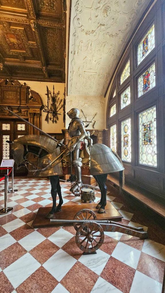 ROMANIA COSA VEDERE CASTELLO PELES